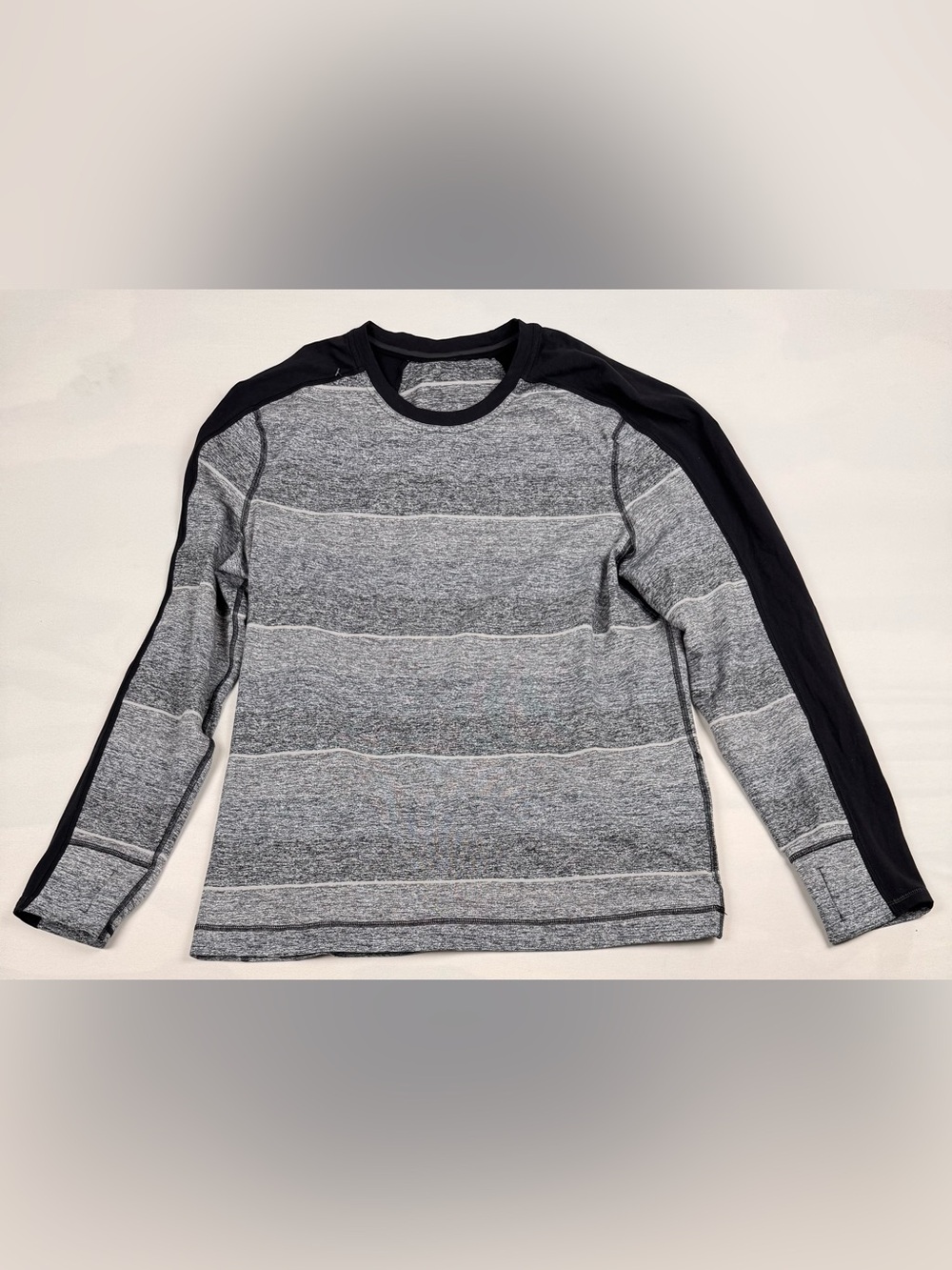 Lululemon Velocity Long Sleeve Crewneck Gray Black Stripe Men’s XL Retail $98